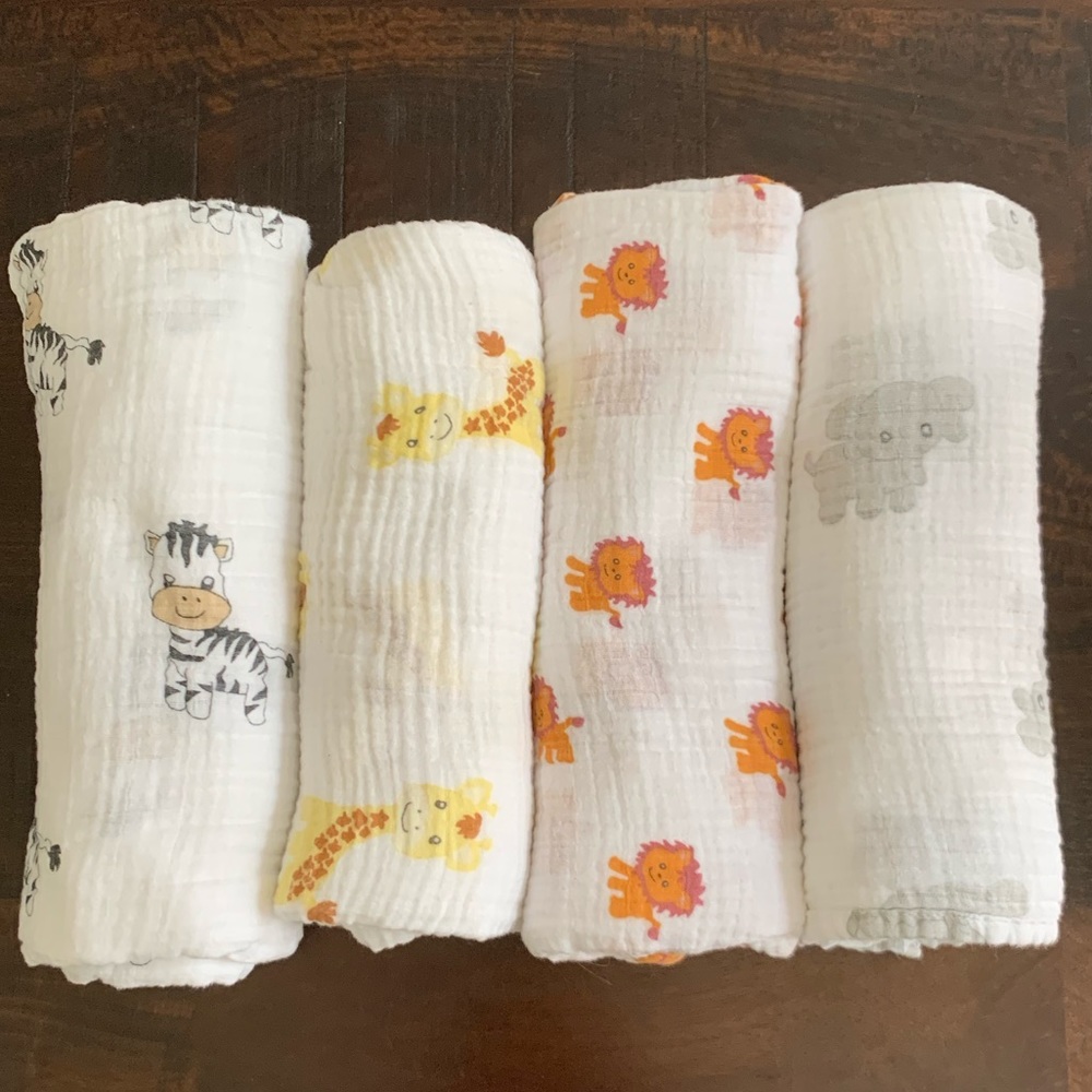 CuddleBug Safari Friends Muslin Swaddle Set